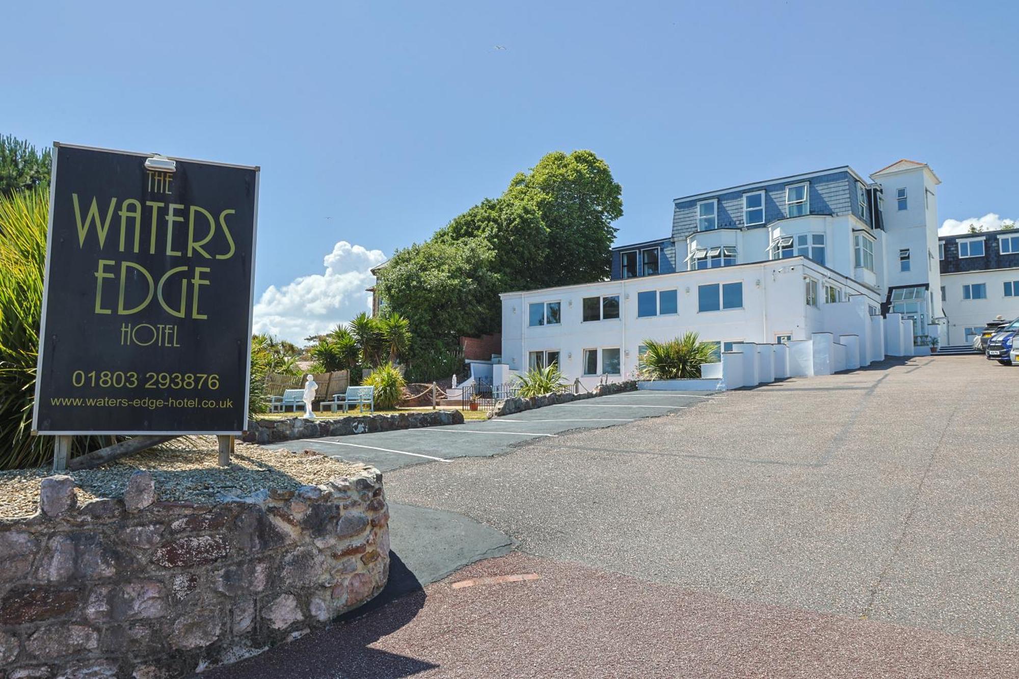 Waters Edge Hotel Torquay Exterior photo